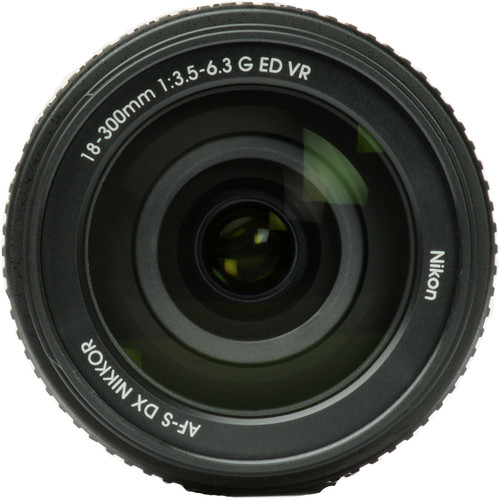 Nikon AF-S DX NIKKOR 18-300mm f/3.5-6.3G Lens0