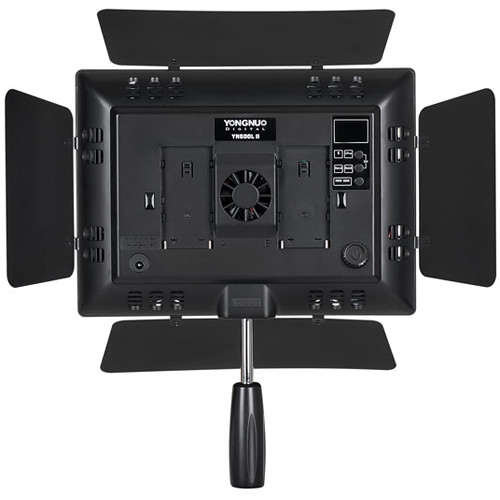 Yongnuo YN-600L II LED 3200-5500K Light3