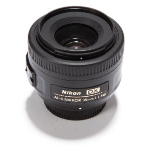 Nikon AF-S DX NIKKOR 35mm f/1.8G Lens0